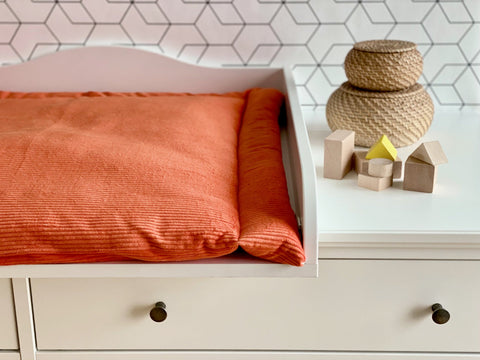 Wickelauflage Breitcord – Orange Reinorange, Wickelplatz